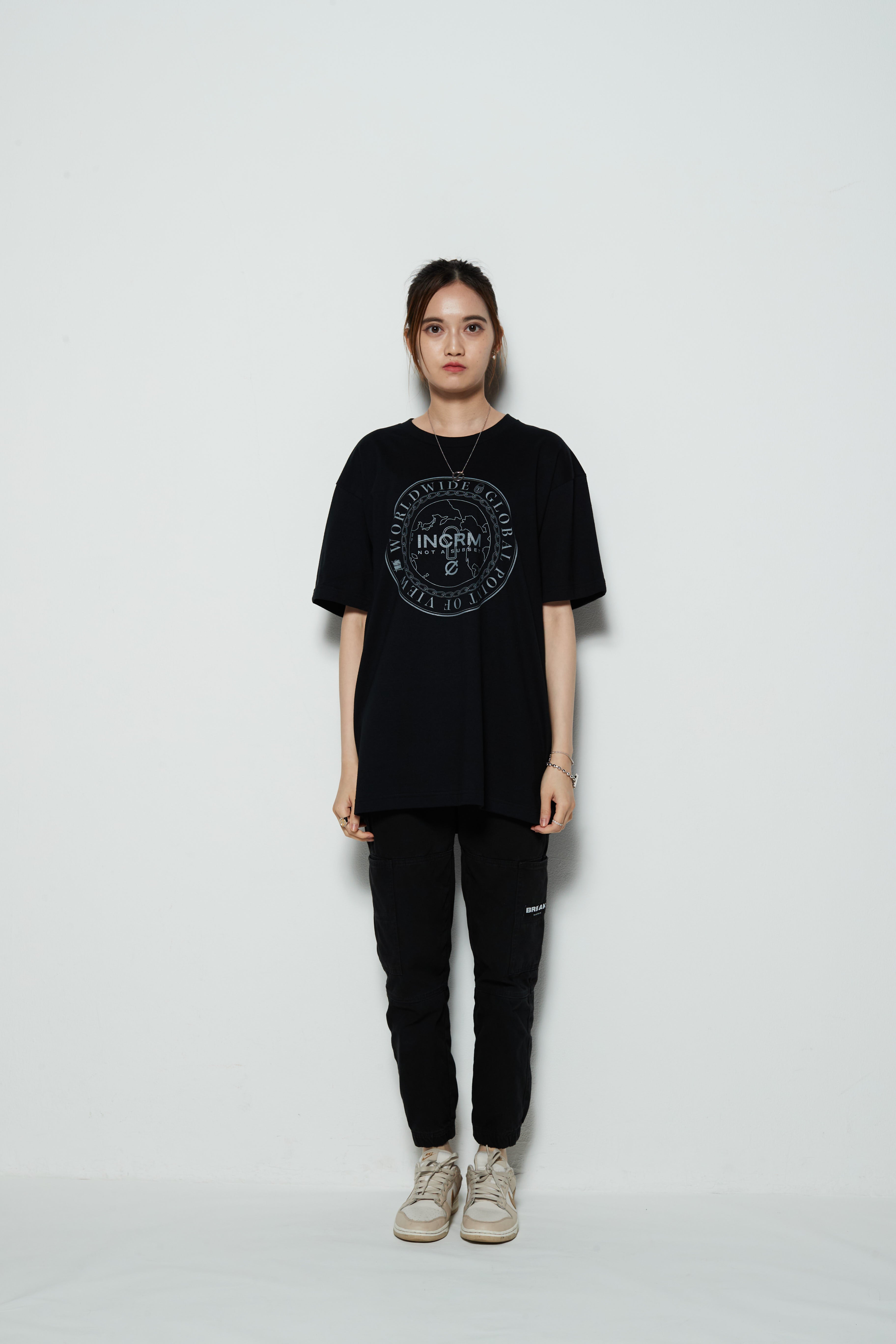 T-shirt World Wide Black
